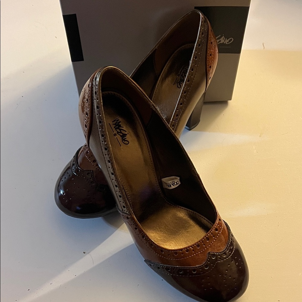 Moschino Women’s sz9 Two-Tone Brown and Black High Heels